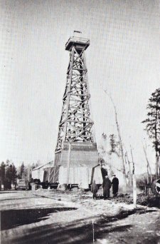 Kelowna Oil Wells